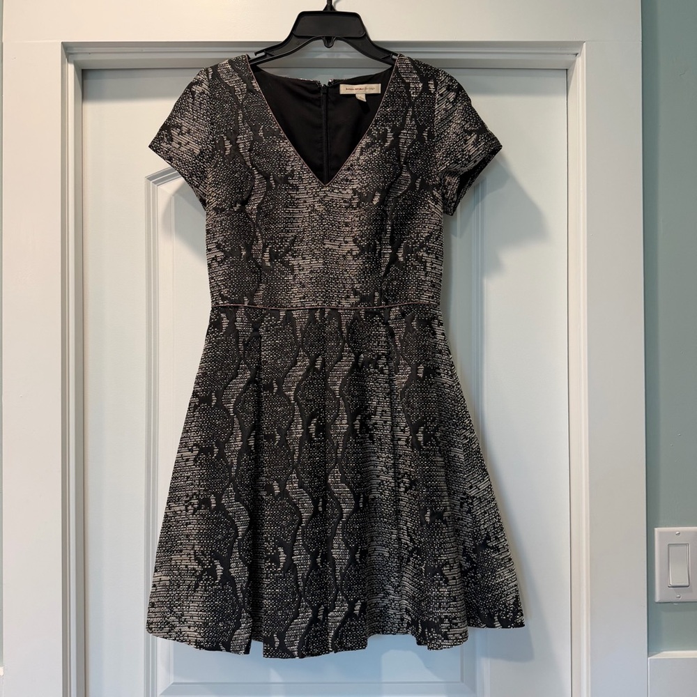 Elegant Black and Gray Snake Print Dress